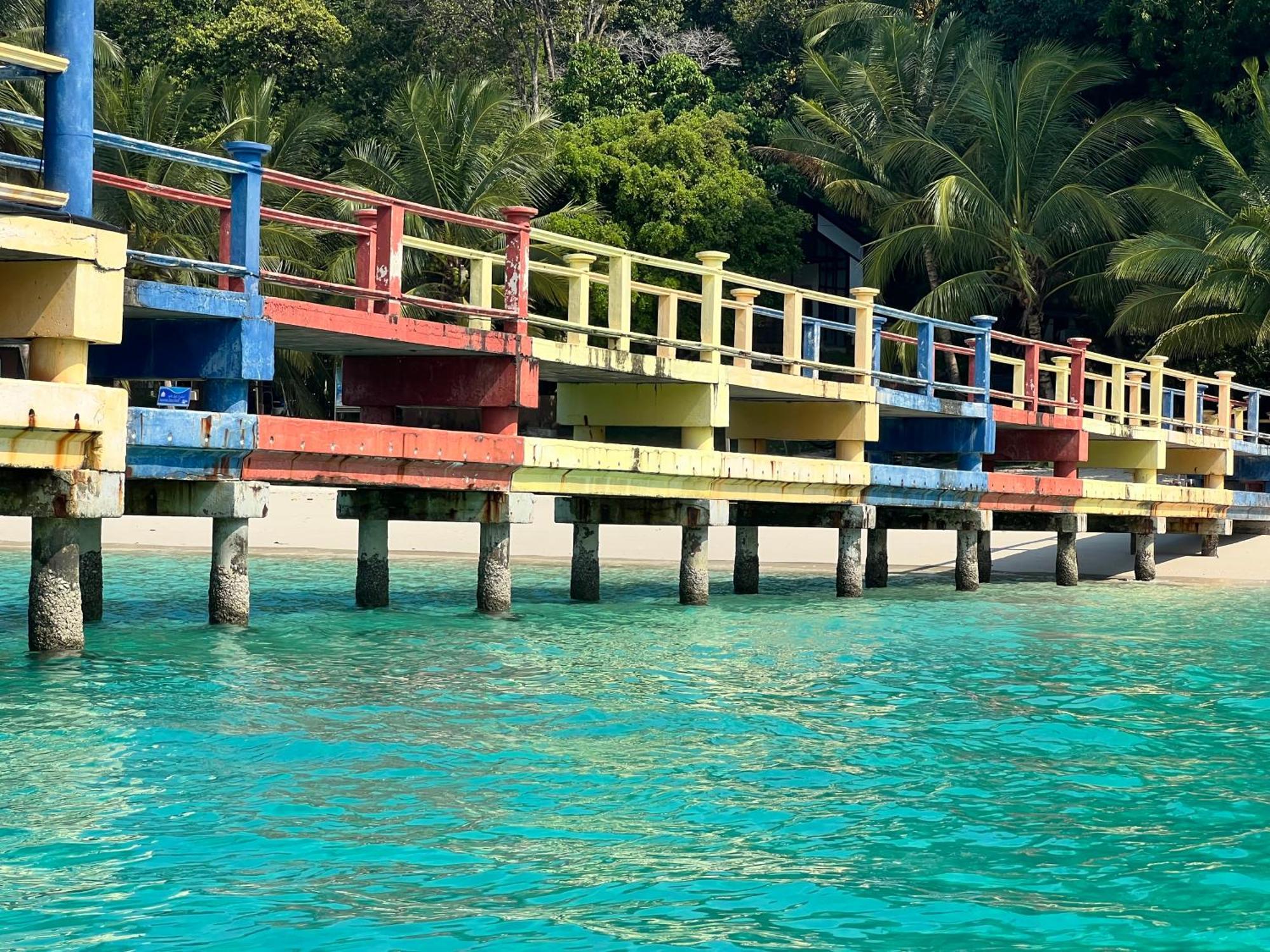 Perhentian Suria Hotel Kampong Pasir Petani Exterior photo